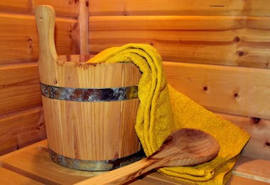 Installation af saunavarmer og skorsten