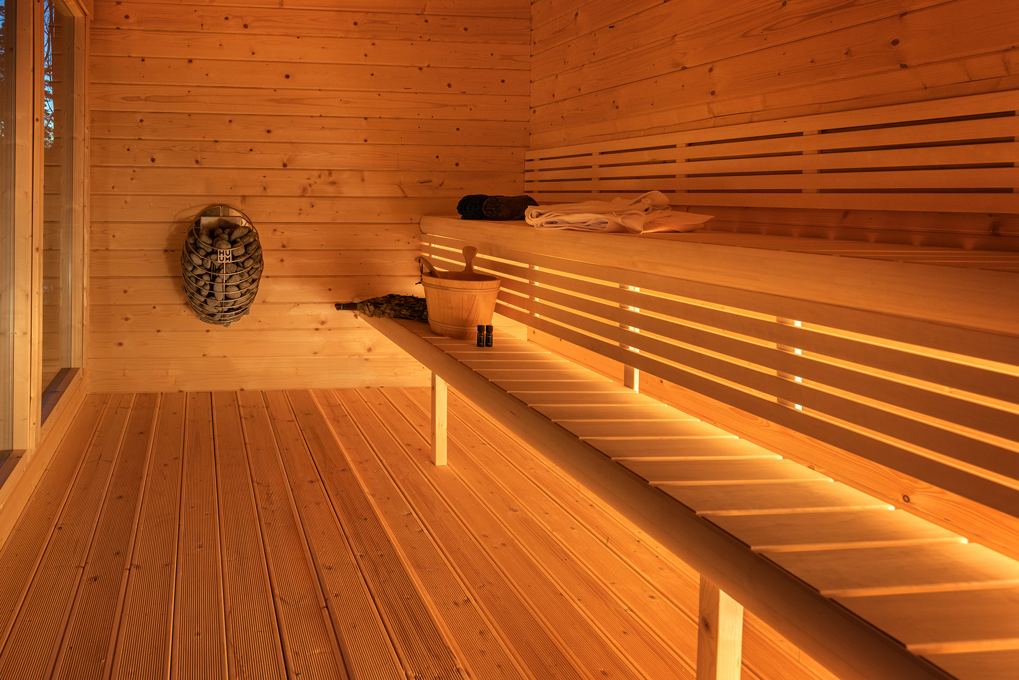 Led light deals sauna