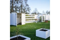Trädgårdsskjul med kryssmönster – Vitt 1,8 m² 