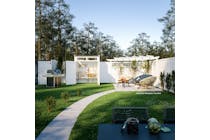 Trädgårdsskjul med kryssmönster – Vitt 1,8 m² 