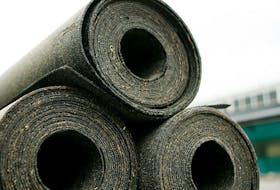 Roofing felt, underlay and nails - 16 m² (177.22 sq ft)