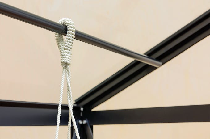 Black hanging rod 309 cm